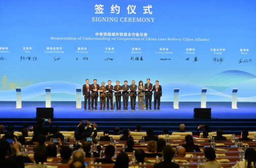 098bd29b74214a94da6a059afe0c1990.png 098bd29b74214a94da6a059afe0c1990.png