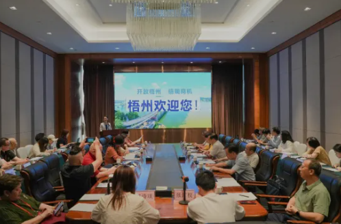 9da18d89ed97d2bbe3fdb91cd6932fdb.png 9da18d89ed97d2bbe3fdb91cd6932fdb.png