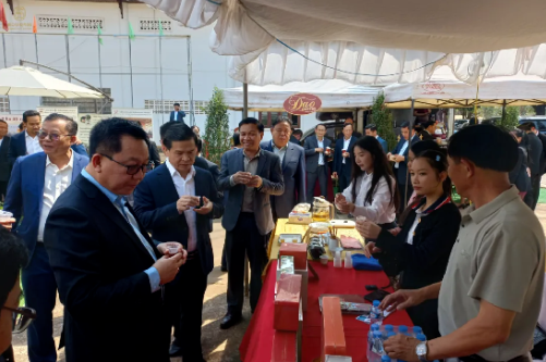 55cd27f6621f7ef283af58825f2a217b.png 55cd27f6621f7ef283af58825f2a217b.png